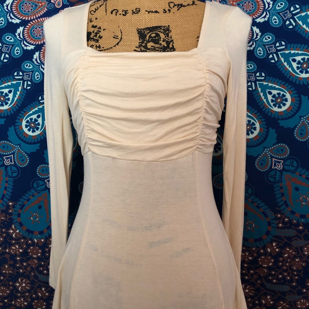 Venus Cream Top